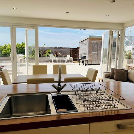 Pass The Keys Fabulous Beach Front Holiday Location Lydd Екстер'єр фото