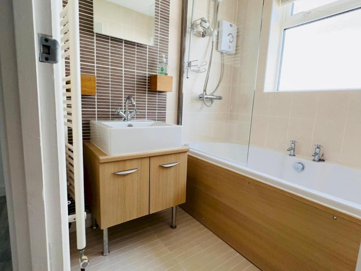 Pass The Keys Fabulous Beach Front Holiday Location Lydd Екстер'єр фото