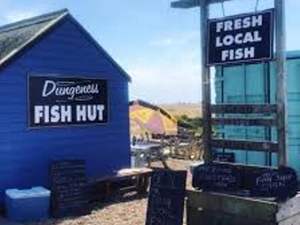 Pass The Keys Fabulous Beach Front Holiday Location Lydd Екстер'єр фото