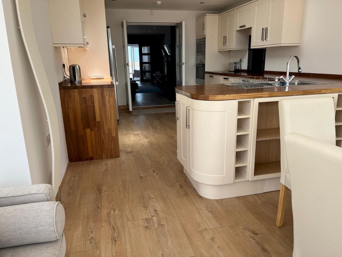 Pass The Keys Fabulous Beach Front Holiday Location Lydd Екстер'єр фото