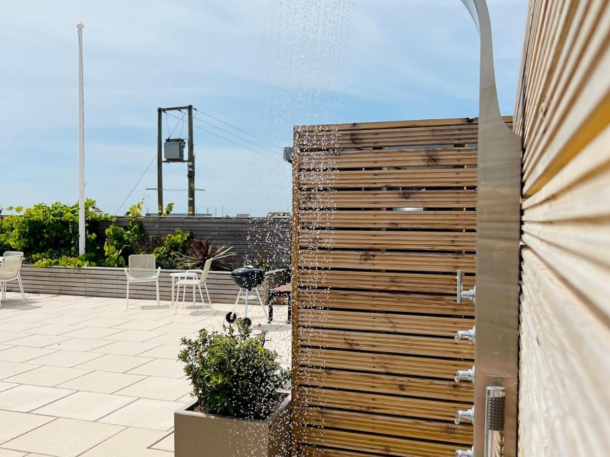 Pass The Keys Fabulous Beach Front Holiday Location Lydd Екстер'єр фото